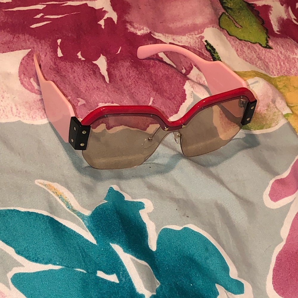 sunglasses